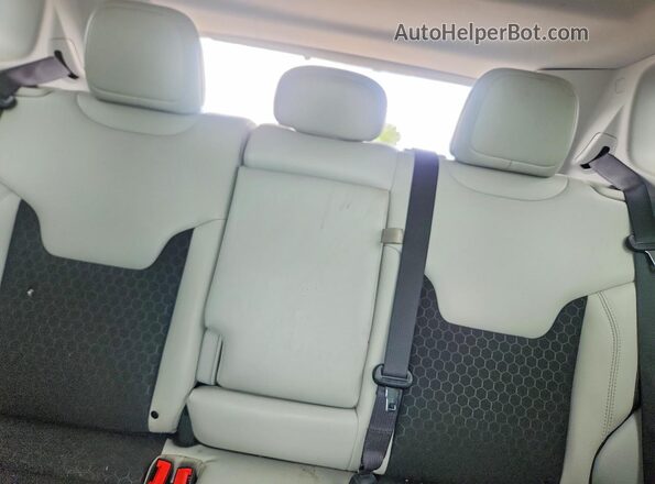 3C4NJCBB8LT252833 2020 JEEP COMPASS Black Widok tylnych siedzeń