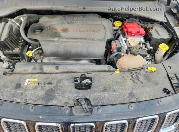 3C4NJCBB8LT252833 2020 JEEP COMPASS Black Widok komory silnika