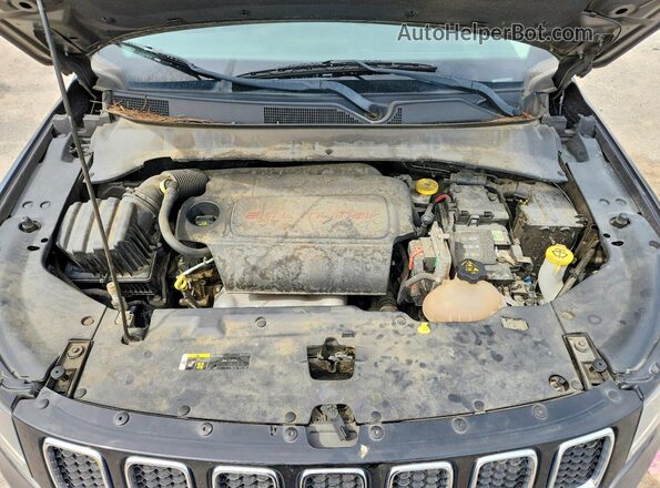 3C4NJCBB9JT471314 2018 JEEP COMPASS Угольный Вид задней части салона