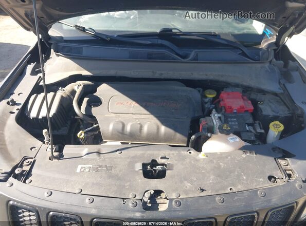 3C4NJCBB9LT117988 2020 JEEP COMPASS Gray Вид ззаду