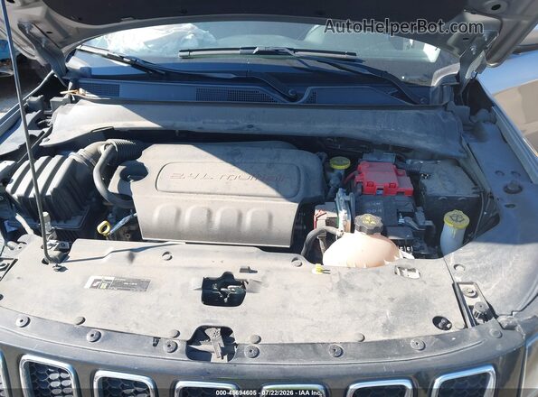 3C4NJCBB9LT121023 2020 JEEP COMPASS Gray Вид ззаду