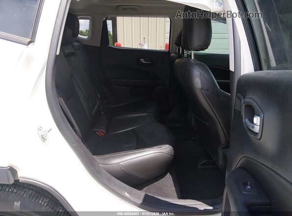 3C4NJCBB9MT570879 2021 JEEP COMPASS White Widok naklejki z numerem VIN