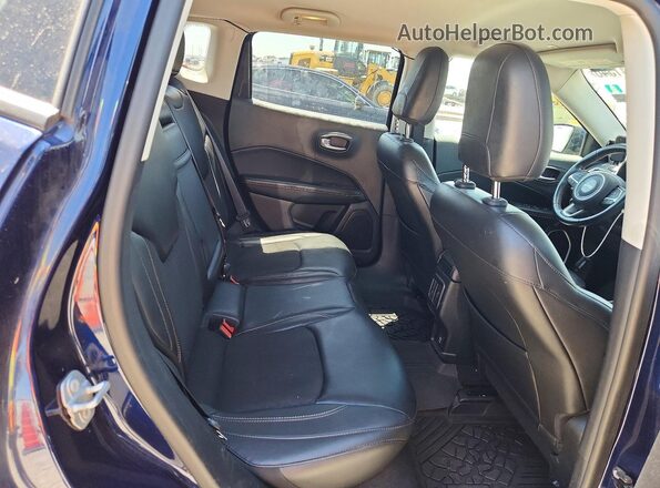 3C4NJCBBXJT194723 2018 JEEP COMPASS Blue Rear interior view