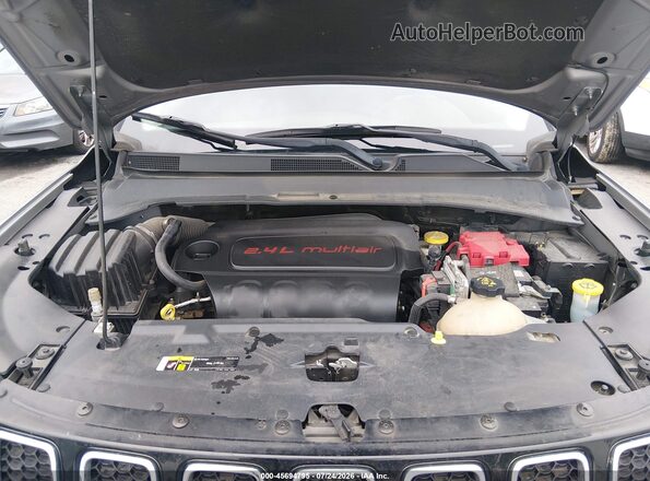 3C4NJCBBXKT615647 2019 JEEP COMPASS Silver Vista trasera