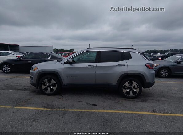 3C4NJCBBXKT615647 2019 JEEP COMPASS Silver Vista interior de 360 grados