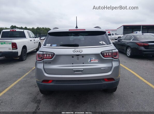 3C4NJCBBXKT615647 2019 JEEP COMPASS Silver 