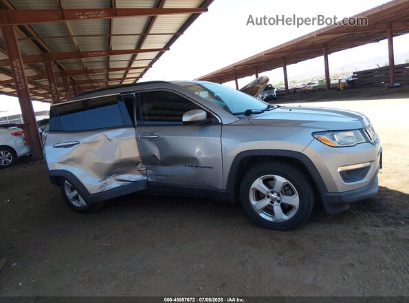 3C4NJCBBXKT788813 2019 JEEP COMPASS Silver Widok z przodu