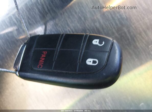 3C4NJCBBXKT788813 2019 JEEP COMPASS Silver Widok deski rozdzielczej