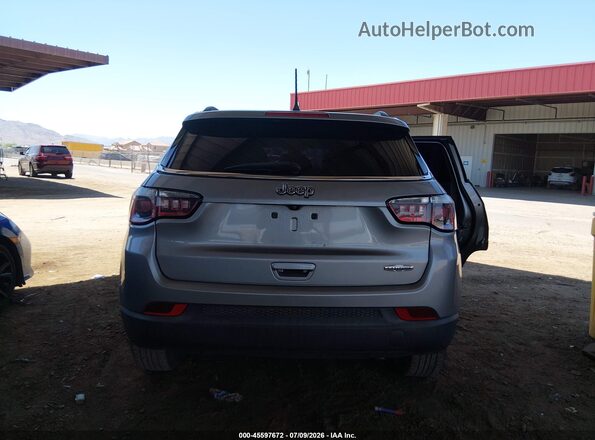 3C4NJCBBXKT788813 2019 JEEP COMPASS Silver 