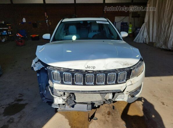 3C4NJCBBXKT819624 2019 JEEP COMPASS White Widok z przodu