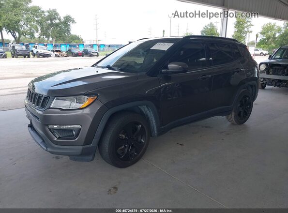 3C4NJCBBXLT176774 2020 JEEP COMPASS Gray წინა მარცხენა ხედი სამი მეოთხედიდან