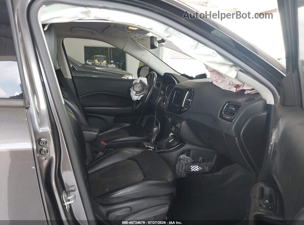 3C4NJCBBXLT176774 2020 JEEP COMPASS Gray წინა სალონის ხედი