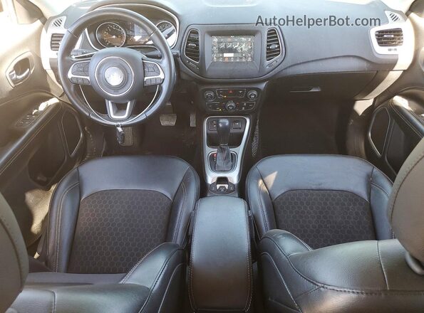 3C4NJCBBXLT212530 2020 JEEP COMPASS Black Առջևի վահանակի տեսք