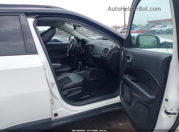 3C4NJCBBXMT603940 2021 JEEP COMPASS White Вид салону спереду