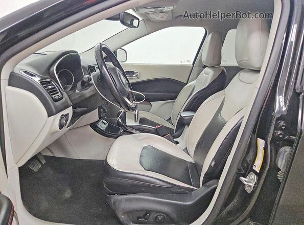 3C4NJCCB0LT198605 2020 JEEP COMPASS Black Widok wnętrza z przodu