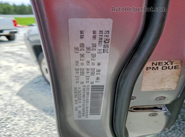 3C4NJCCB1KT819333 2019 JEEP COMPASS Silver Widok naklejki z numerem VIN