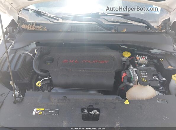 3C4NJCCB3JT361664 2018 JEEP COMPASS White Вид ззаду