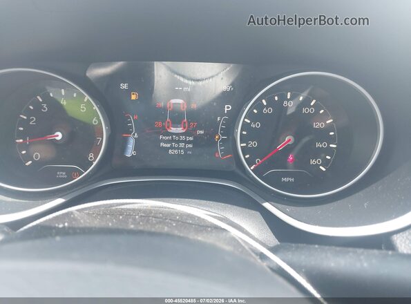 3C4NJCCB3JT361664 2018 JEEP COMPASS White Вид задніх сидінь