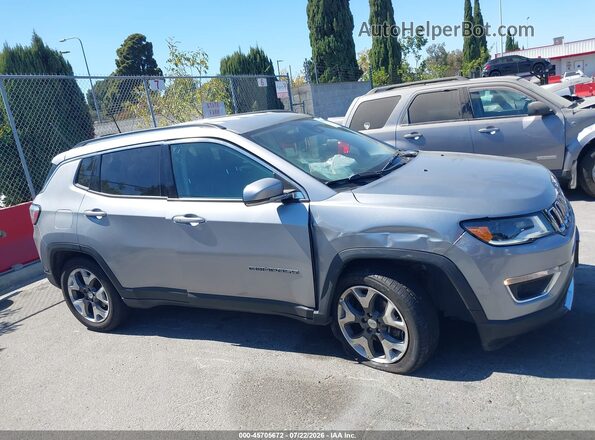 3C4NJCCB3JT406053 2018 JEEP COMPASS Silver Вид задньої частини салону