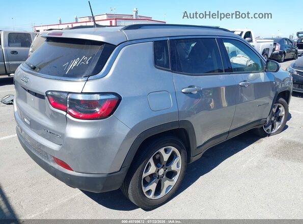 3C4NJCCB3JT406053 2018 JEEP COMPASS Silver Задня права чверть
