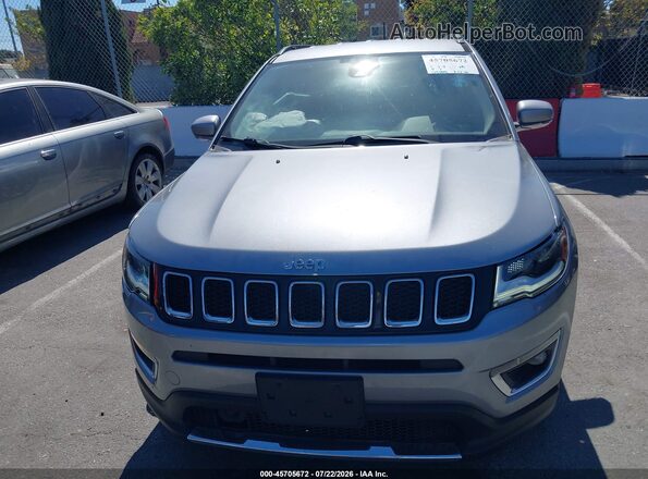3C4NJCCB3JT406053 2018 JEEP COMPASS Silver Вид щитка приладів