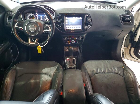 3C4NJCCB3MT555650 2021 JEEP COMPASS White Widok deski rozdzielczej