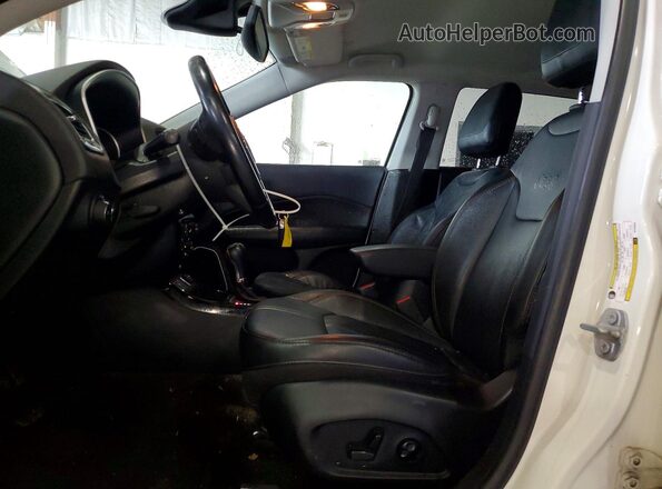 3C4NJCCB3MT555650 2021 JEEP COMPASS White Widok wnętrza z przodu