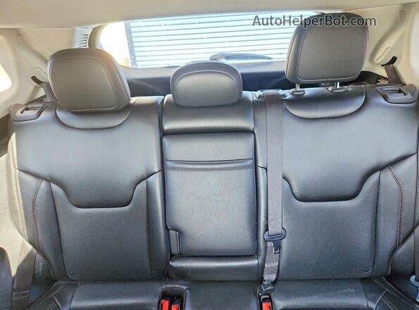 3C4NJCCB4LT152825 2020 JEEP COMPASS Gray Vista de los asientos traseros