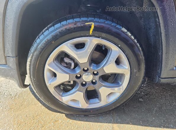 3C4NJCCB4LT152825 2020 JEEP COMPASS Gray Vista interior de 360 grados