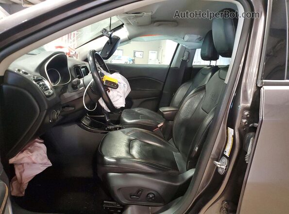 3C4NJCCB5LT128792 2020 JEEP COMPASS Gray Vista interior delantera