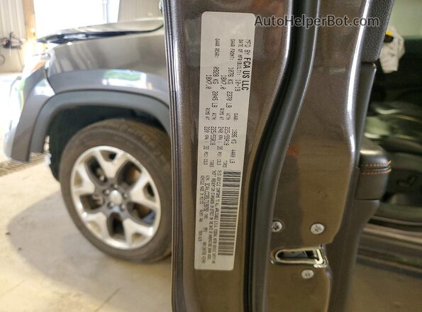 3C4NJCCB5LT128792 2020 JEEP COMPASS Gray Vista interior de 360 grados