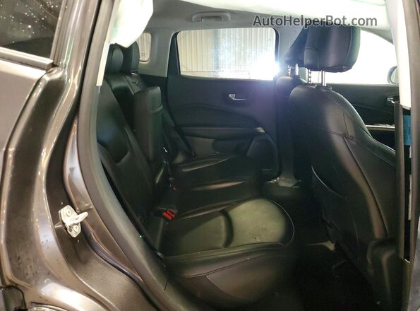 3C4NJCCB5LT128792 2020 JEEP COMPASS Gray Vista interior trasera