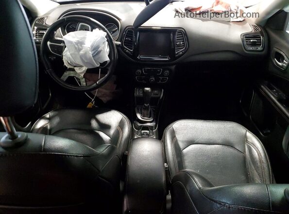 3C4NJCCB5LT128792 2020 JEEP COMPASS Gray Vista del salpicadero