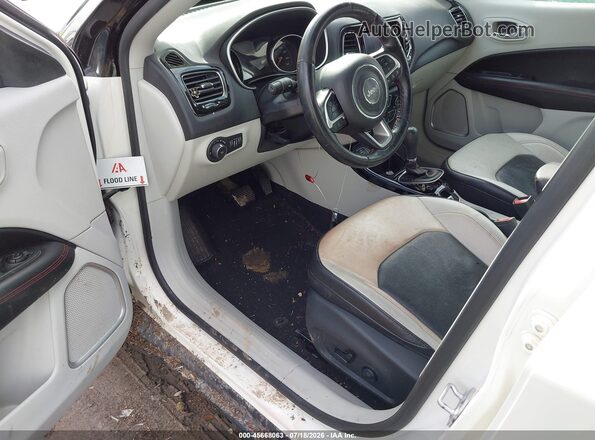 3C4NJCCB5MT561224 2021 JEEP COMPASS White Вид спереду