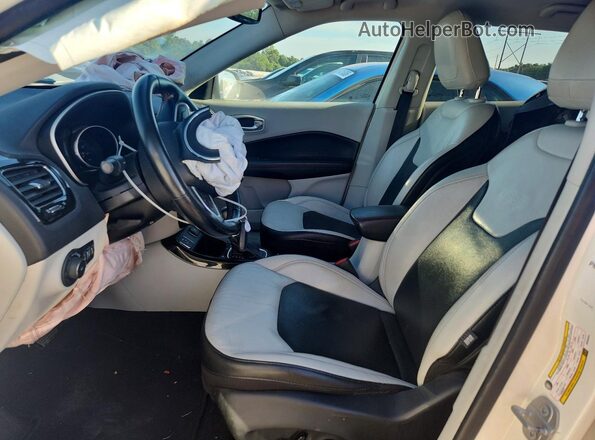 3C4NJCCB6MT522318 2021 JEEP COMPASS White Widok wnętrza z przodu