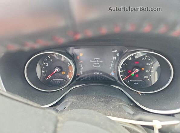 3C4NJCCB7JT211492 2018 JEEP COMPASS Silver Widok zestawu wskaźników