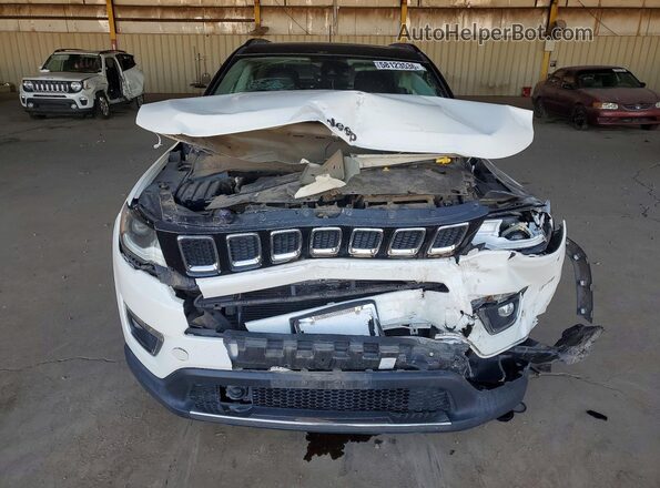 3C4NJCCBXJT248035 2018 JEEP COMPASS White Front view