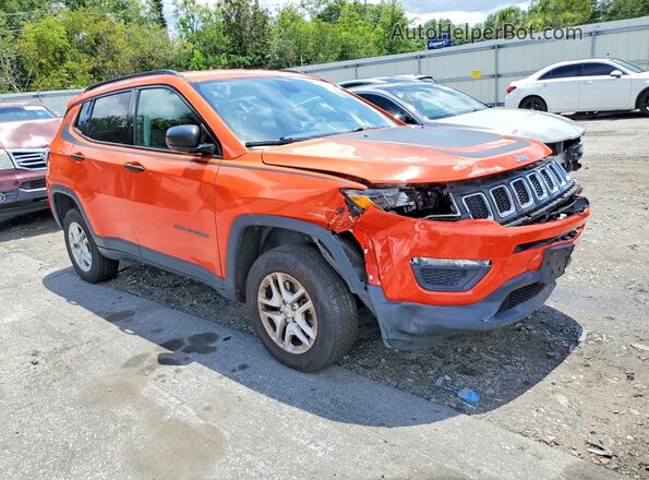 3C4NJDAB0JT213562 2018 JEEP COMPASS Orange Front right