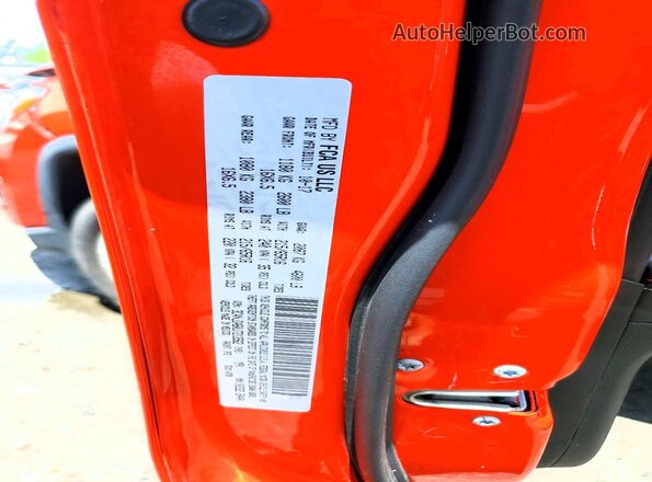 3C4NJDAB0JT213562 2018 JEEP COMPASS Orange VIN sticker view