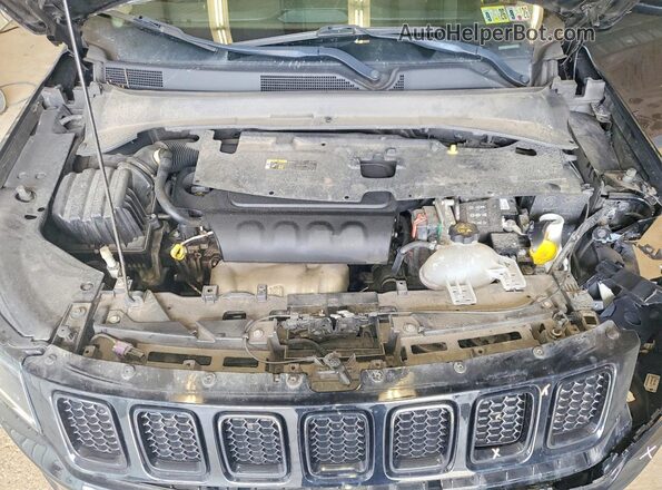 3C4NJDAB2KT678877 2019 JEEP COMPASS Black ძრავის განყოფილების ხედი
