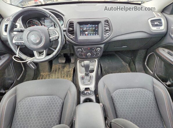 3C4NJDAB2KT703664 2019 JEEP COMPASS Black Առջևի վահանակի տեսք
