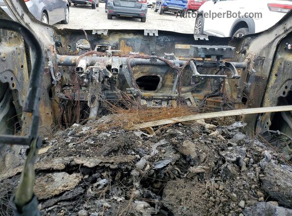 3C4NJDAB4JT151129 2018 JEEP COMPASS Burn წინა პანელის ხედი
