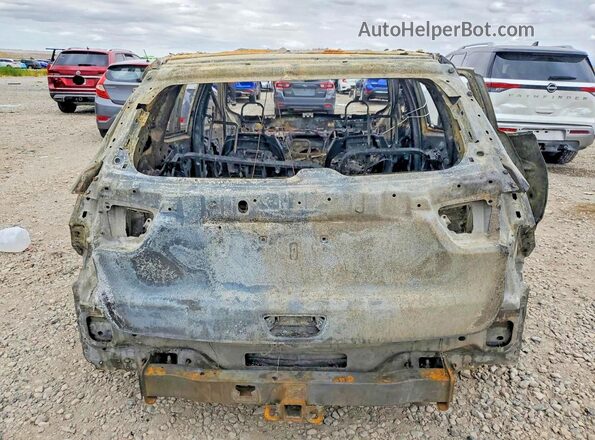 3C4NJDAB4JT151129 2018 JEEP COMPASS Burn უკანა ხედი