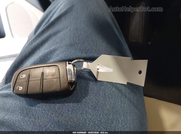 3C4NJDAB4JT359639 2018 JEEP COMPASS Черный Вид панели приборов