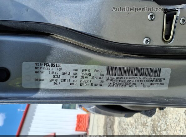 3C4NJDAB4JT359642 2018 JEEP COMPASS Silver Շարժիչի բաժամունքի տեսք
