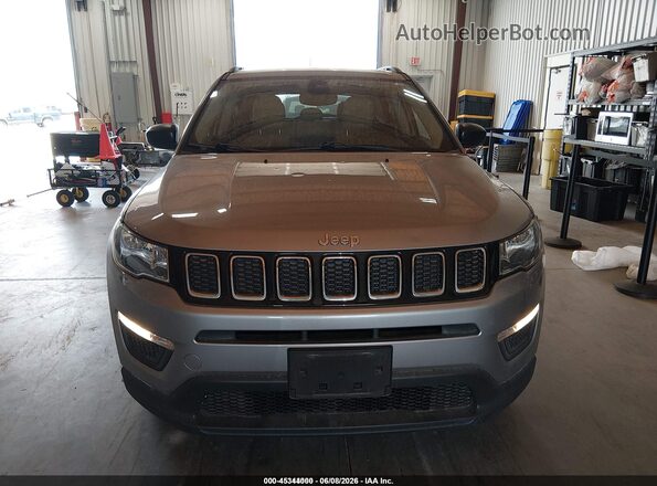 3C4NJDAB4JT422805 2018 JEEP COMPASS Gray 