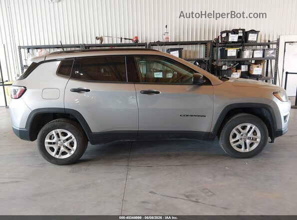 3C4NJDAB4JT422805 2018 JEEP COMPASS Gray 