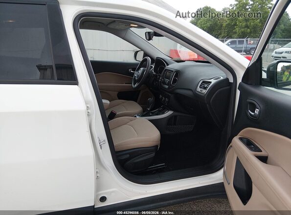 3C4NJDAB5JT392259 2018 JEEP COMPASS White წინა სალონის ხედი