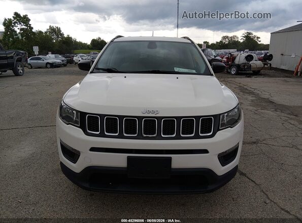 3C4NJDAB5JT392259 2018 JEEP COMPASS White 