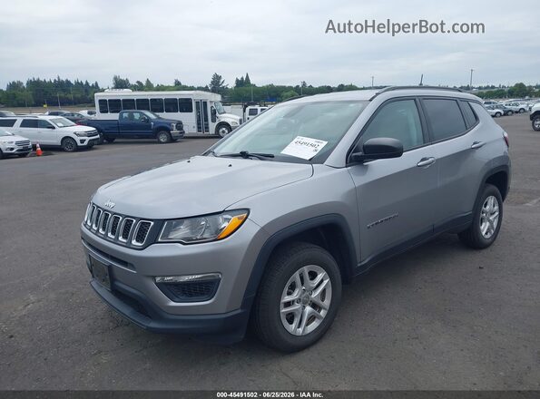 3C4NJDAB6JT392304 2018 JEEP COMPASS Silver Առջևի ձախ երեք քառորդ տեսարան